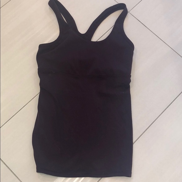 2 Lululemon racer workout top built in bra size 6 - Picture 5 of 5